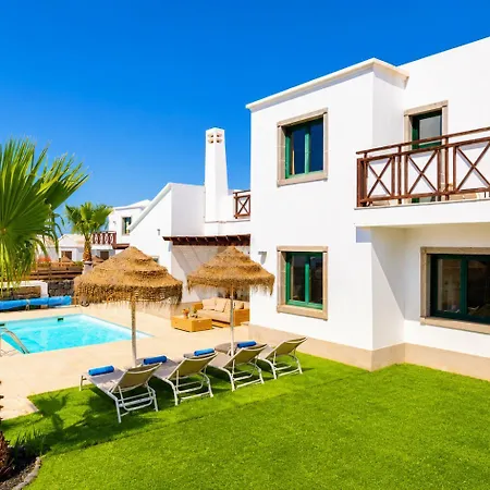Vila Dacil *